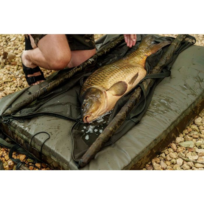Nash Carp Care Retainer Sling Monster Camo Weigh Sling and Retainer 10